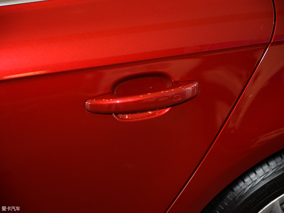 2015WA4L 35 TFSI 300fo