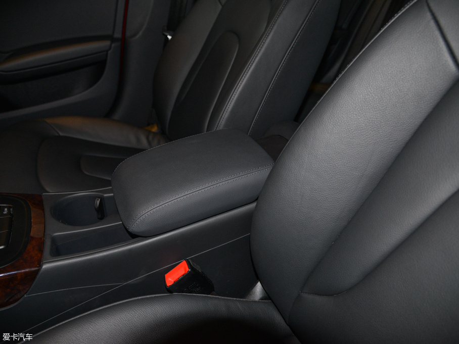 2015WA4L 35 TFSI 300fo