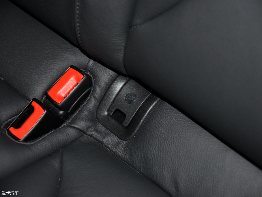 2015WA4L 35 TFSI 300fo