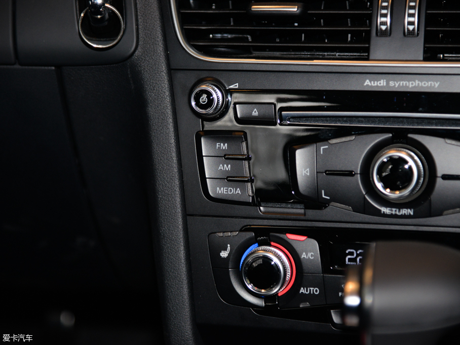 2015WA4L 35 TFSI 300fo