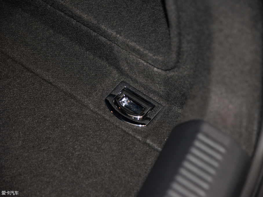 2015WA4L 35 TFSI 300fo