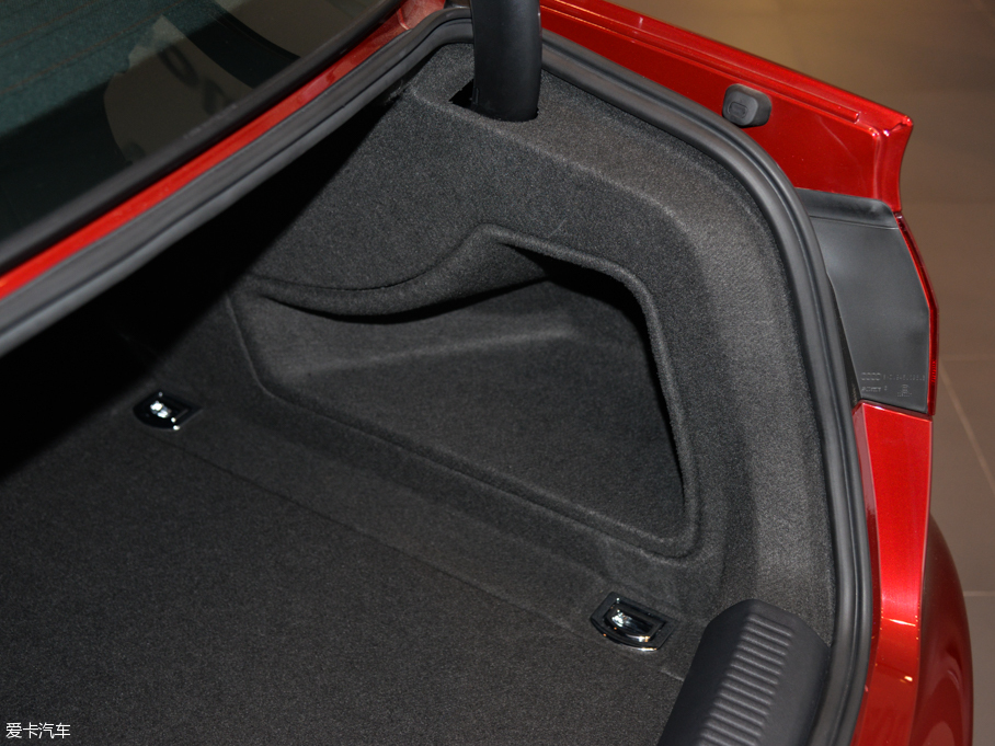 2015WA4L 35 TFSI 300fo