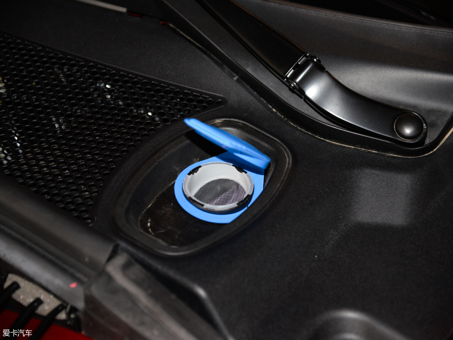 2015WA4L 35 TFSI 300fo