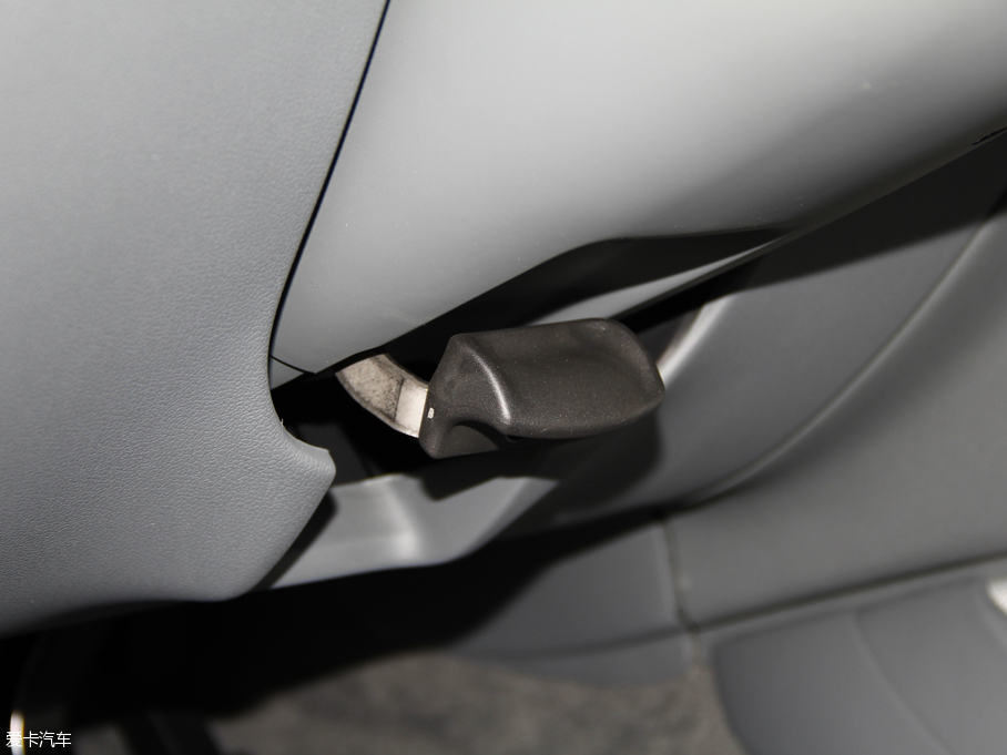 2015?yun)WA4L 35 TFSI 300f(wn)o(j)I(lng)