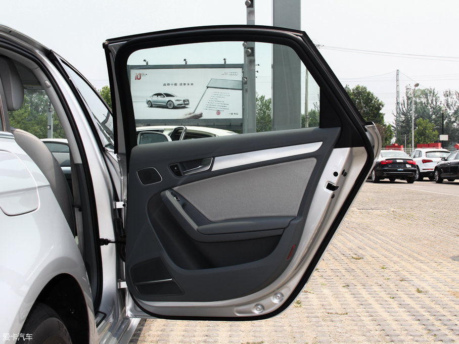 2015WA4L 35 TFSI 300foI(lng)