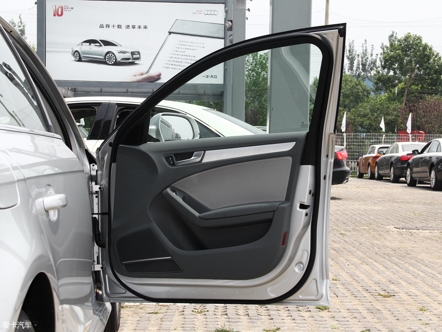 2015WA4L 35 TFSI 300foI(lng)