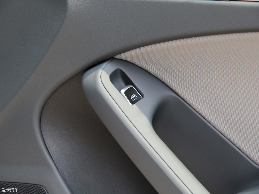 2015WA4L 35 TFSI 300foI