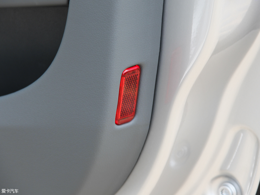 2015?yun)WA4L 35 TFSI 300fo(j)I(lng)