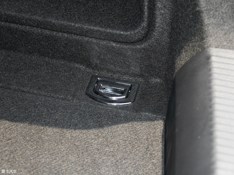 2015?yun)WA4L 35 TFSI 300fo(j)I(lng)