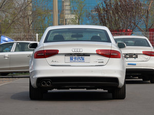 2015款45 TFSI quattro个性运动版 正后	