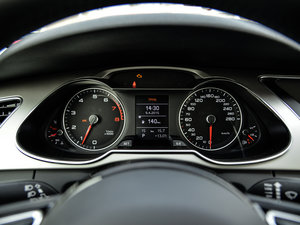 2015款45 TFSI quattro个性运动版 仪表