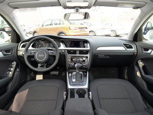 2015款45 TFSI quattro个性运动版 内饰全景
