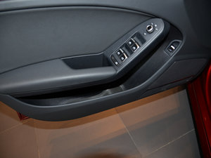 201535 TFSI 300f(wn)o(j) ǰT(ch)g