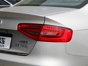 201535 TFSI 300foI ^