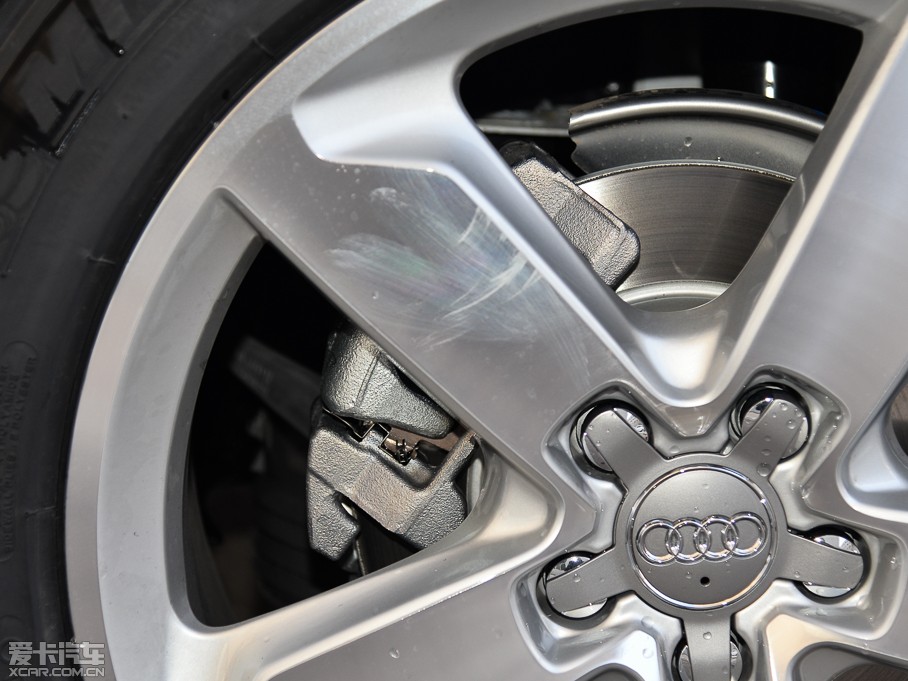 2015WQ5 40 TFSI g(sh)