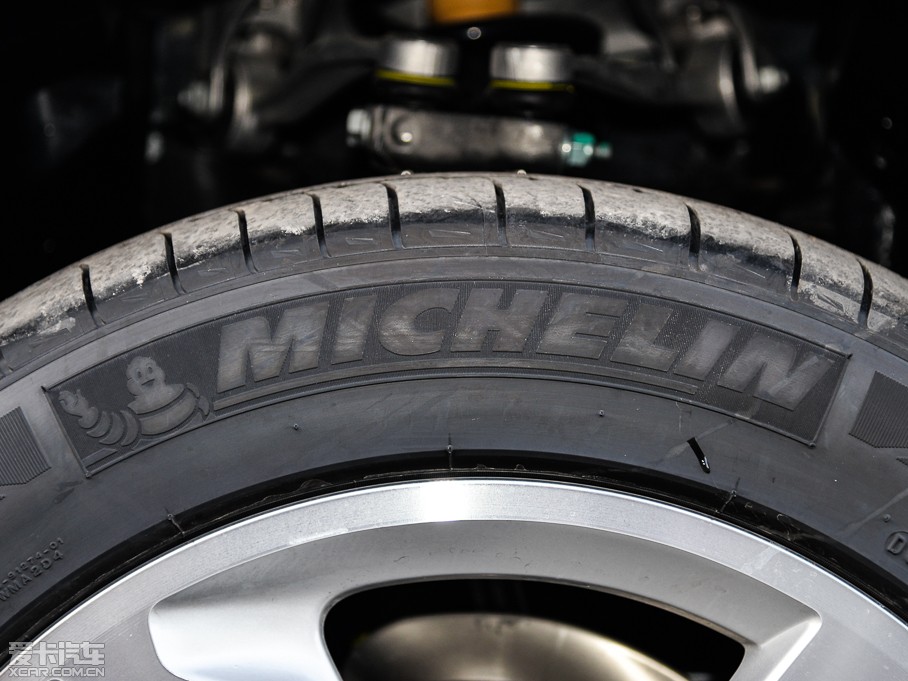 2015WQ5 40 TFSI g(sh)