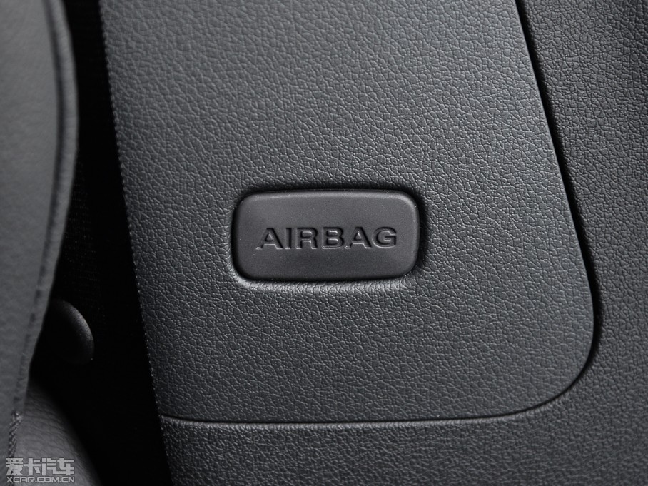 2015?yun)WQ5 40 TFSI g(sh)