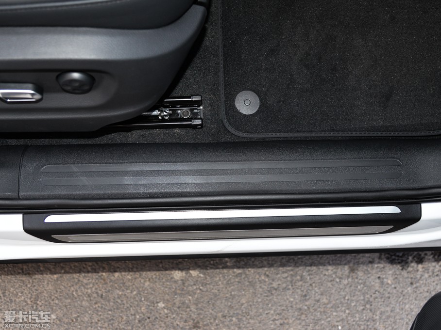 2015?yun)WQ5 40 TFSI g(sh)