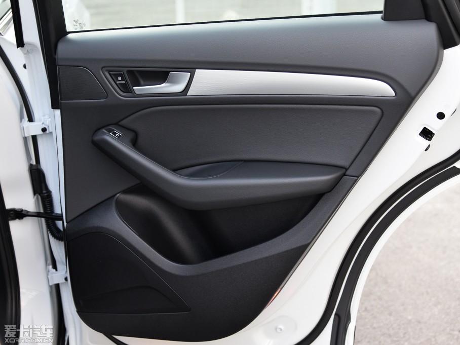 2015WQ5 40 TFSI g(sh)