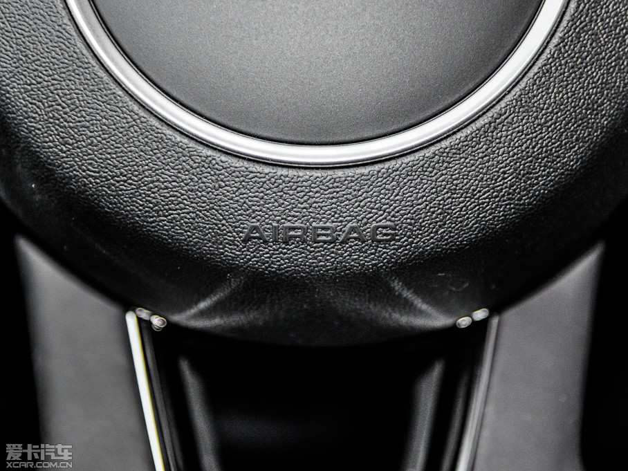 2015WQ5 40 TFSI g(sh)