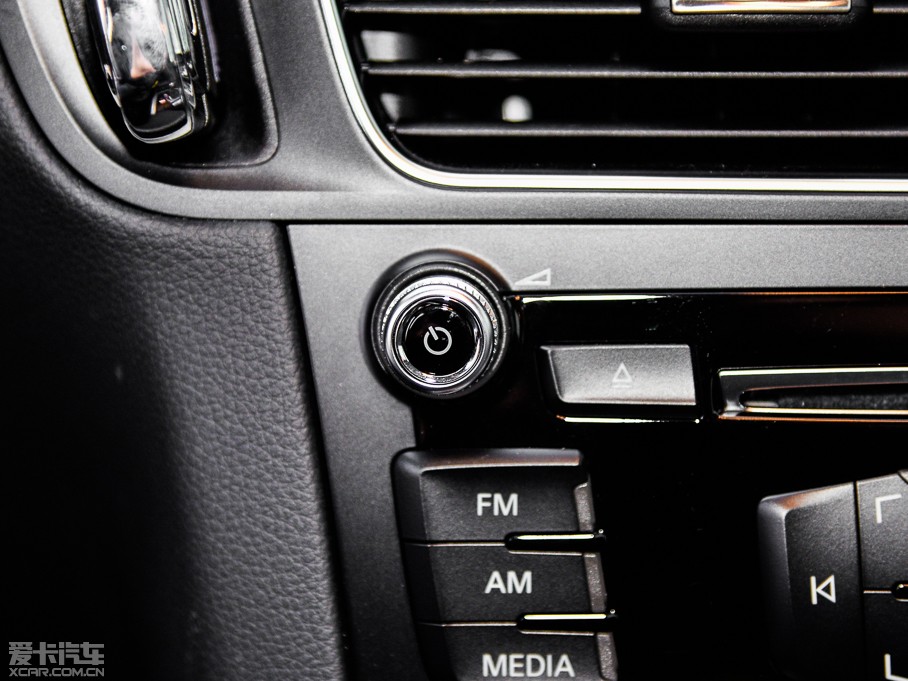 2015?yun)WQ5 40 TFSI g(sh)