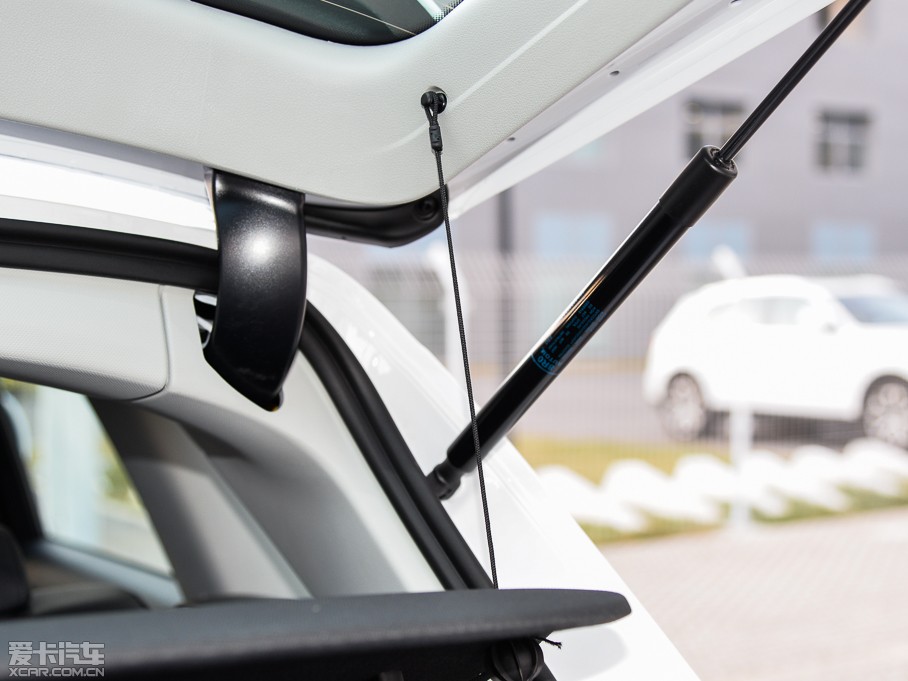 2015?yun)WQ5 40 TFSI g(sh)