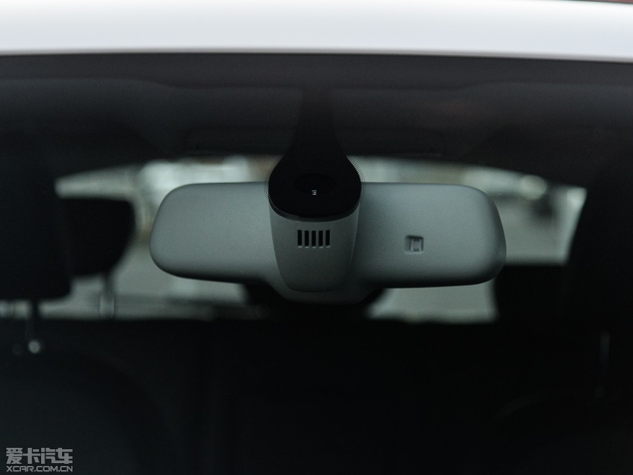 2015?yun)WQ5 40 TFSI m