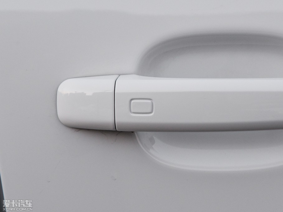 2015?yun)WQ5 40 TFSI m