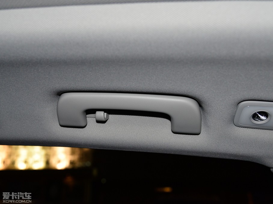 2015?yun)WQ5 40 TFSI m