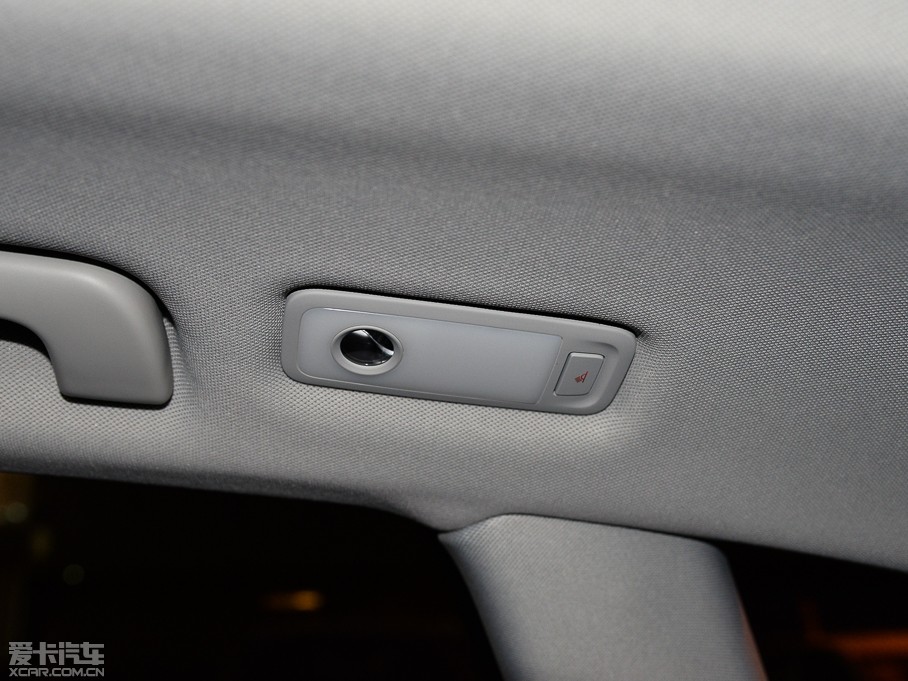 2015?yun)WQ5 40 TFSI m