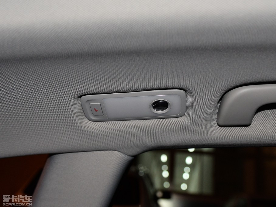 2015?yun)WQ5 40 TFSI m