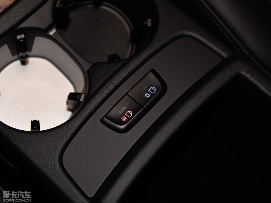 2015?yun)WQ5 40 TFSI m