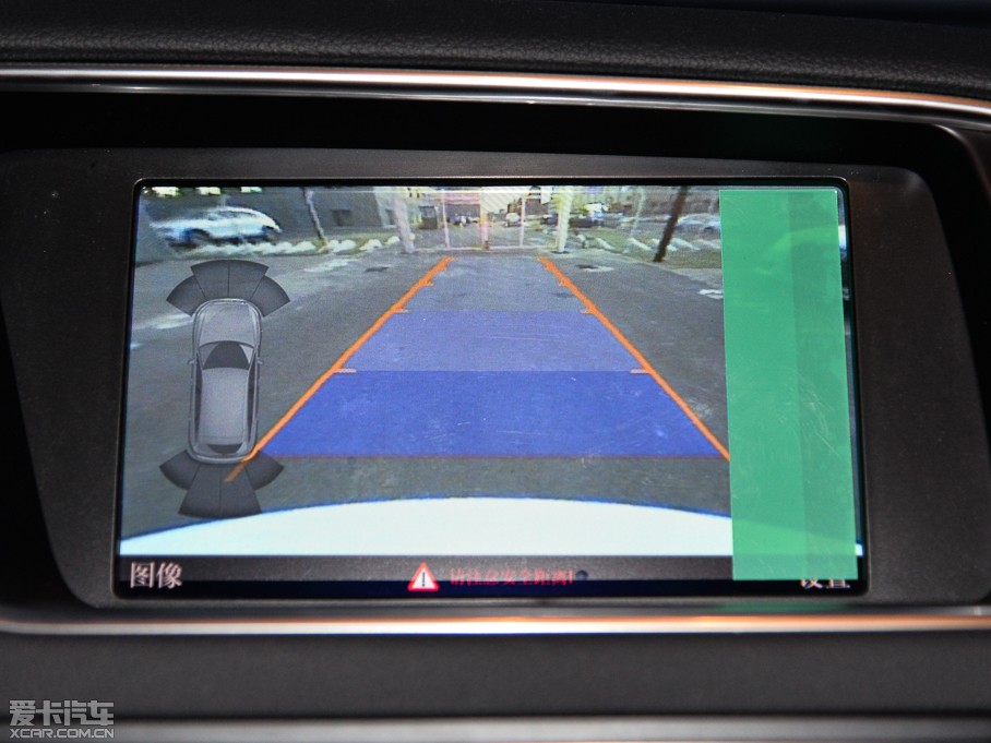 2015?yun)WQ5 40 TFSI m