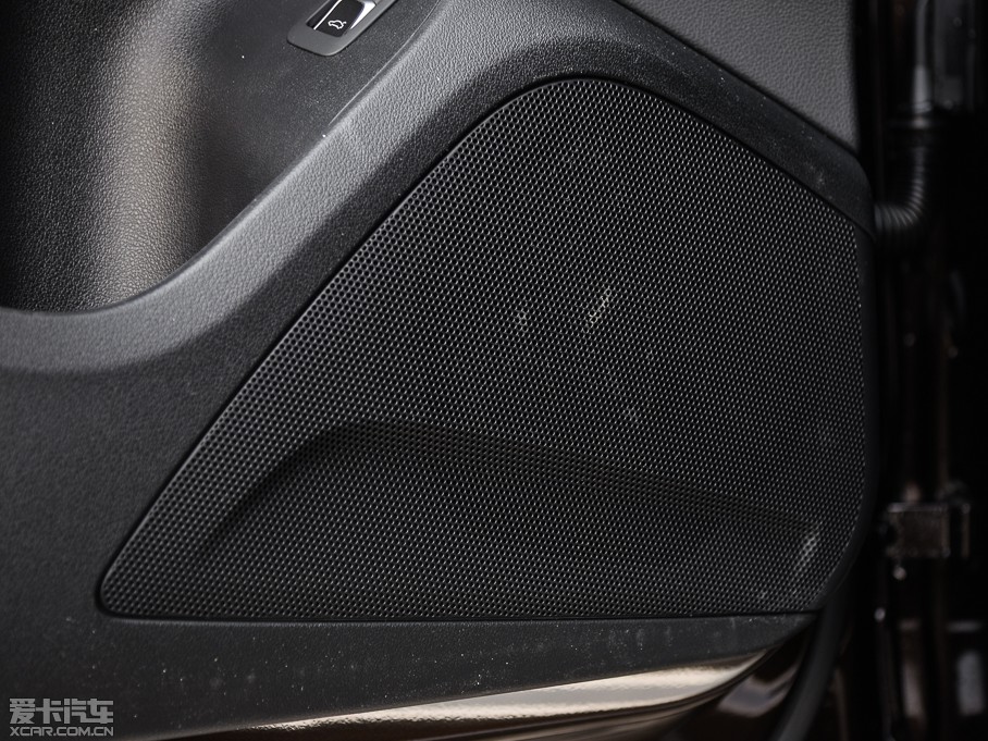 2015WQ5 40 TFSI M(jn)ȡ