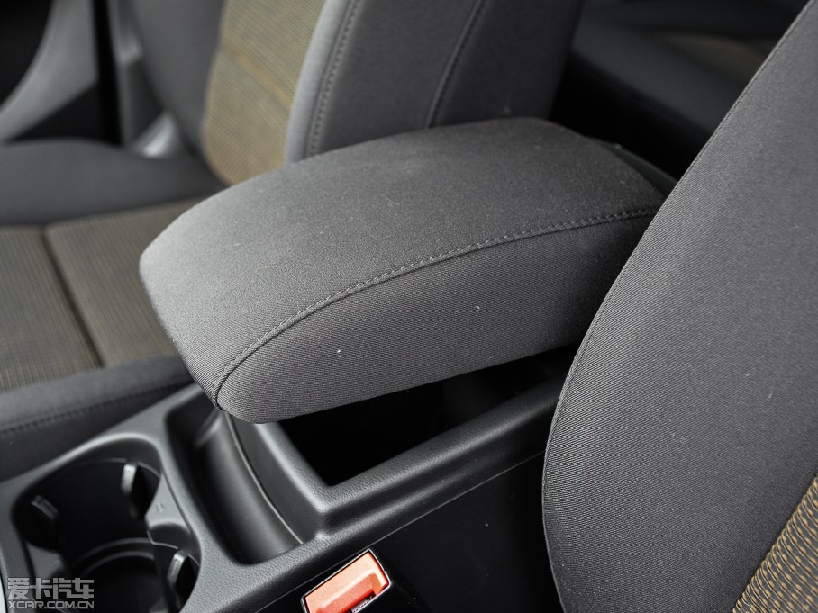 2015?yun)WQ5 40 TFSI M(jn)ȡ