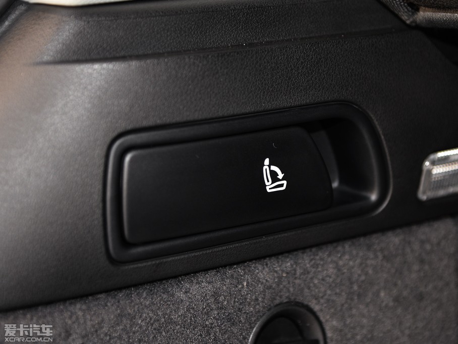 2015WQ5 40 TFSI M(jn)ȡ