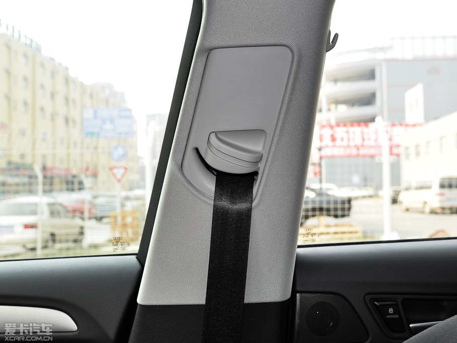 2015WQ5 40 TFSI M(jn)ȡ