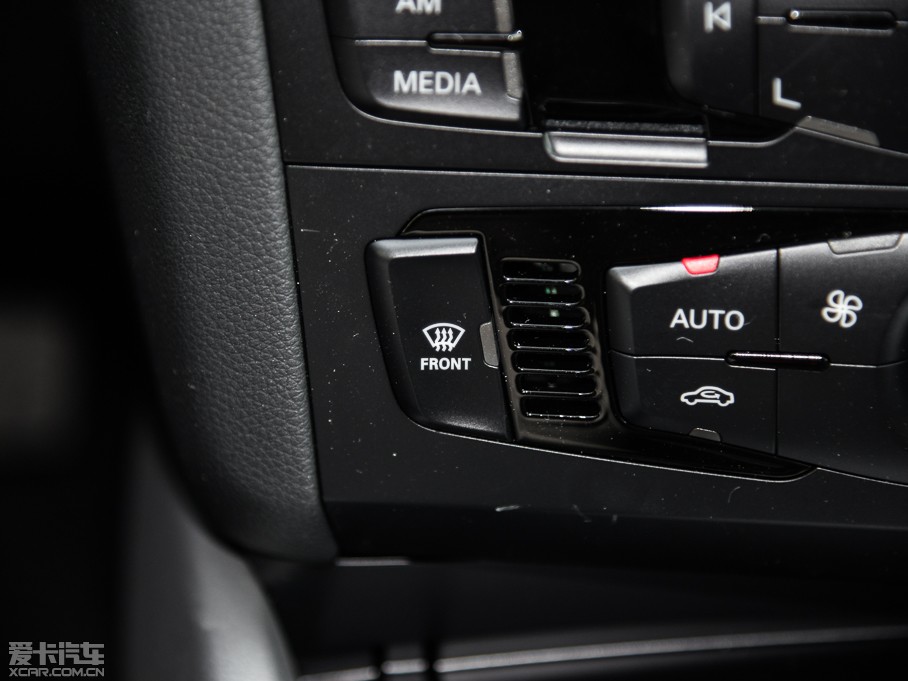 2015WQ5 40 TFSI M(jn)ȡ