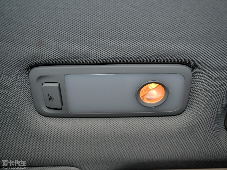 2015?yun)WQ5 40 TFSI (dng)