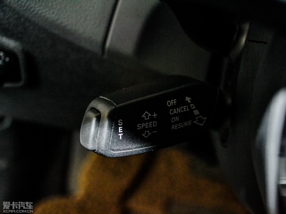 2015?yun)WQ5 40 TFSI (dng)