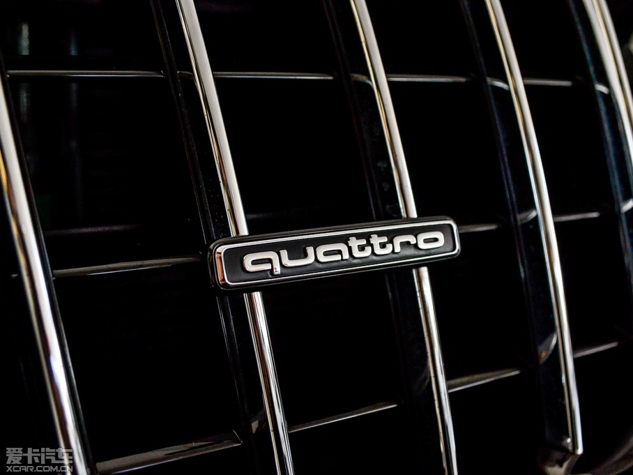 2015?yun)WQ5 40 TFSI (dng)