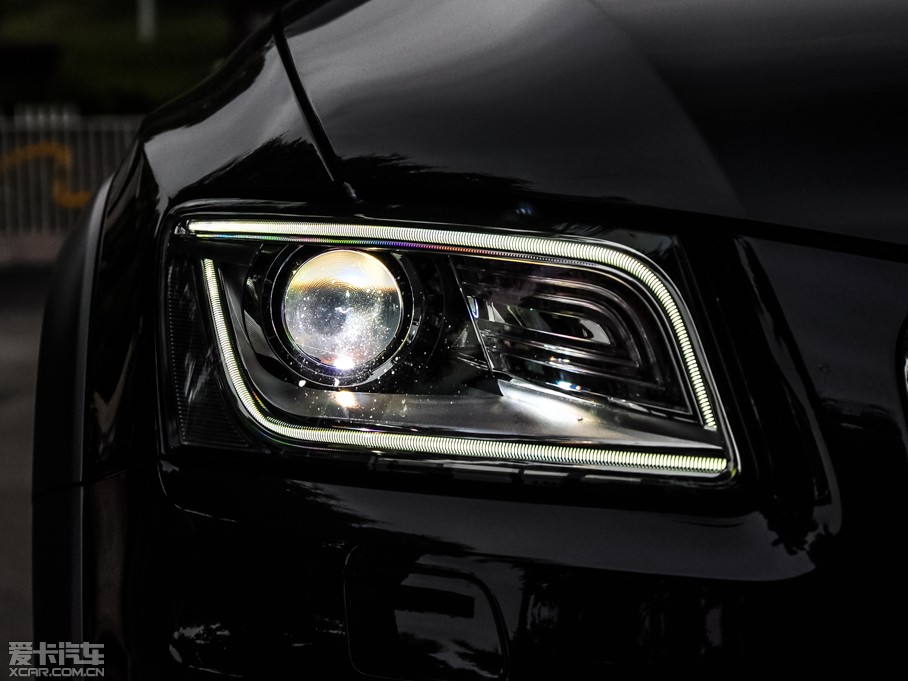 2015?yun)WQ5 40 TFSI A