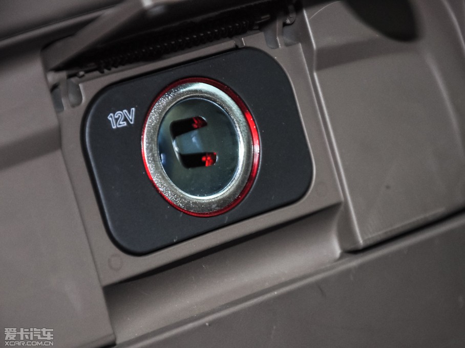 2015?yun)WQ5 40 TFSI A