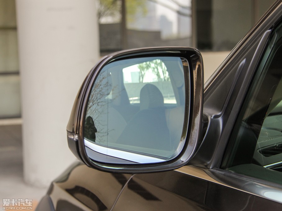 2015?yun)WQ5 40 TFSI A