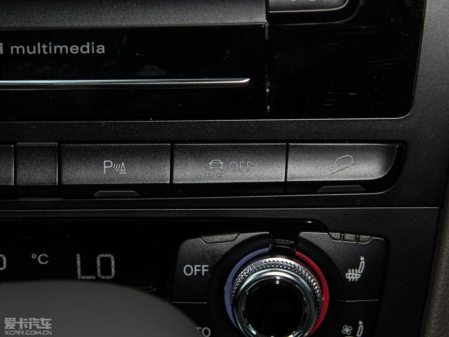 2015?yun)WQ5 40 TFSI A