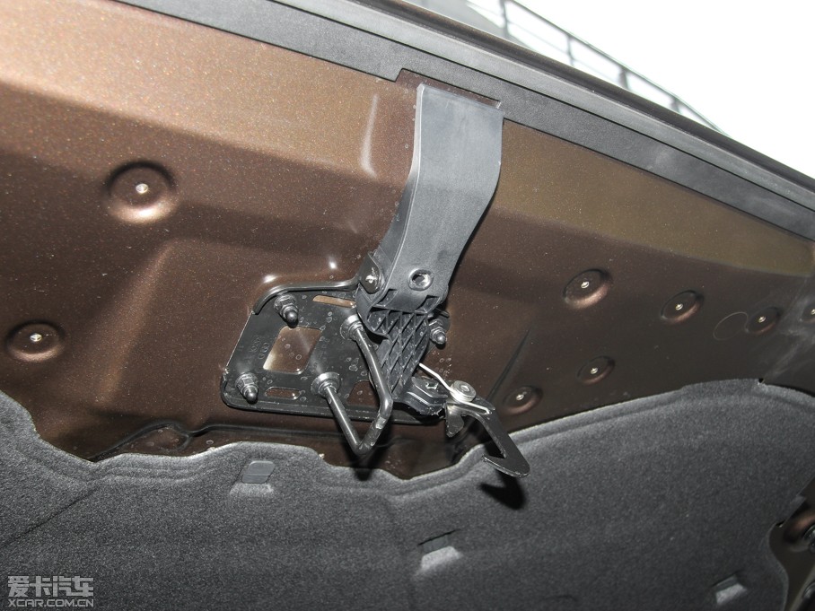 2015?yun)WQ5 40 TFSI A