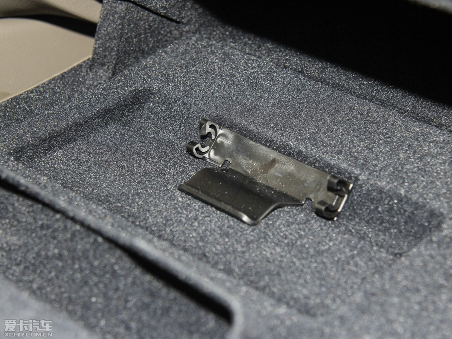 2015?yun)WQ5 40 TFSI A