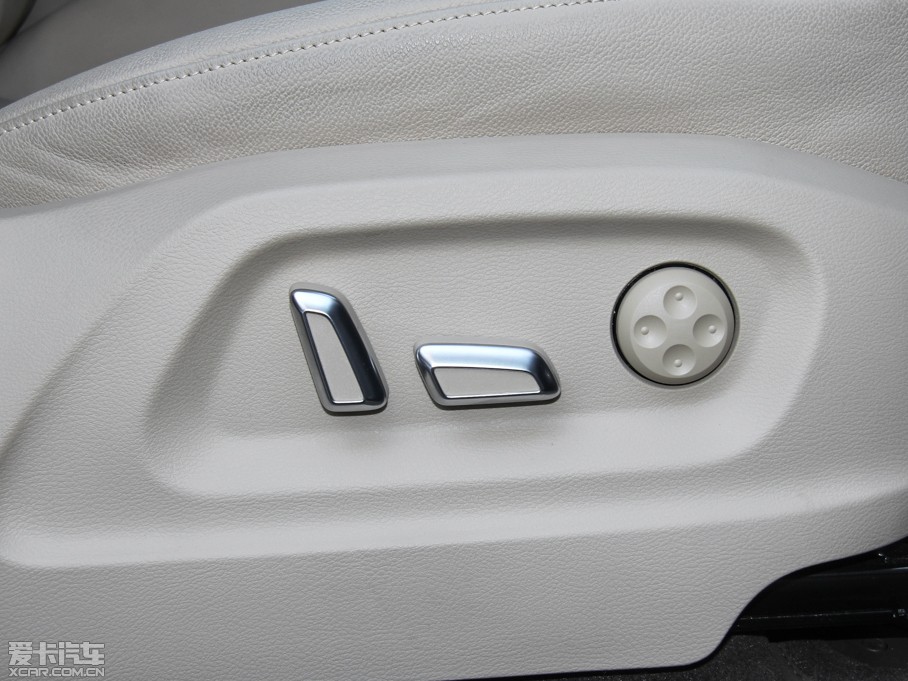 2015?yun)WQ5 40 TFSI A