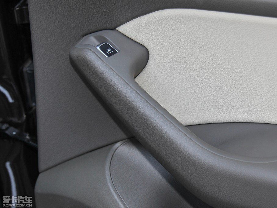 2015?yun)WQ5 40 TFSI A