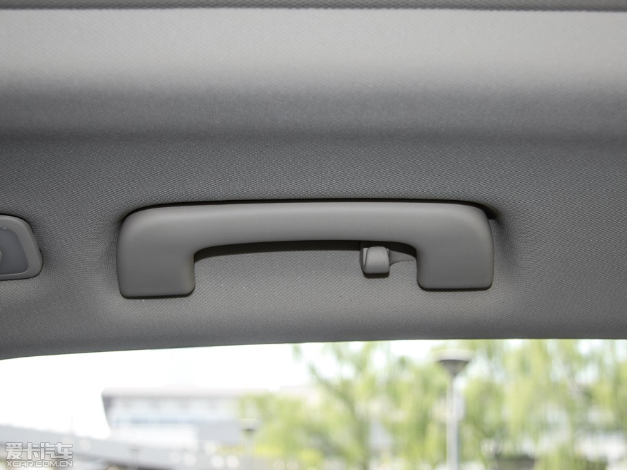 2015?yun)WQ5 40 TFSI A